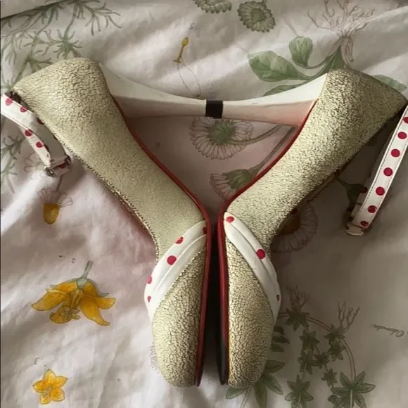 Vintage red polka dot irregular choice heels - Picture 4 of 8